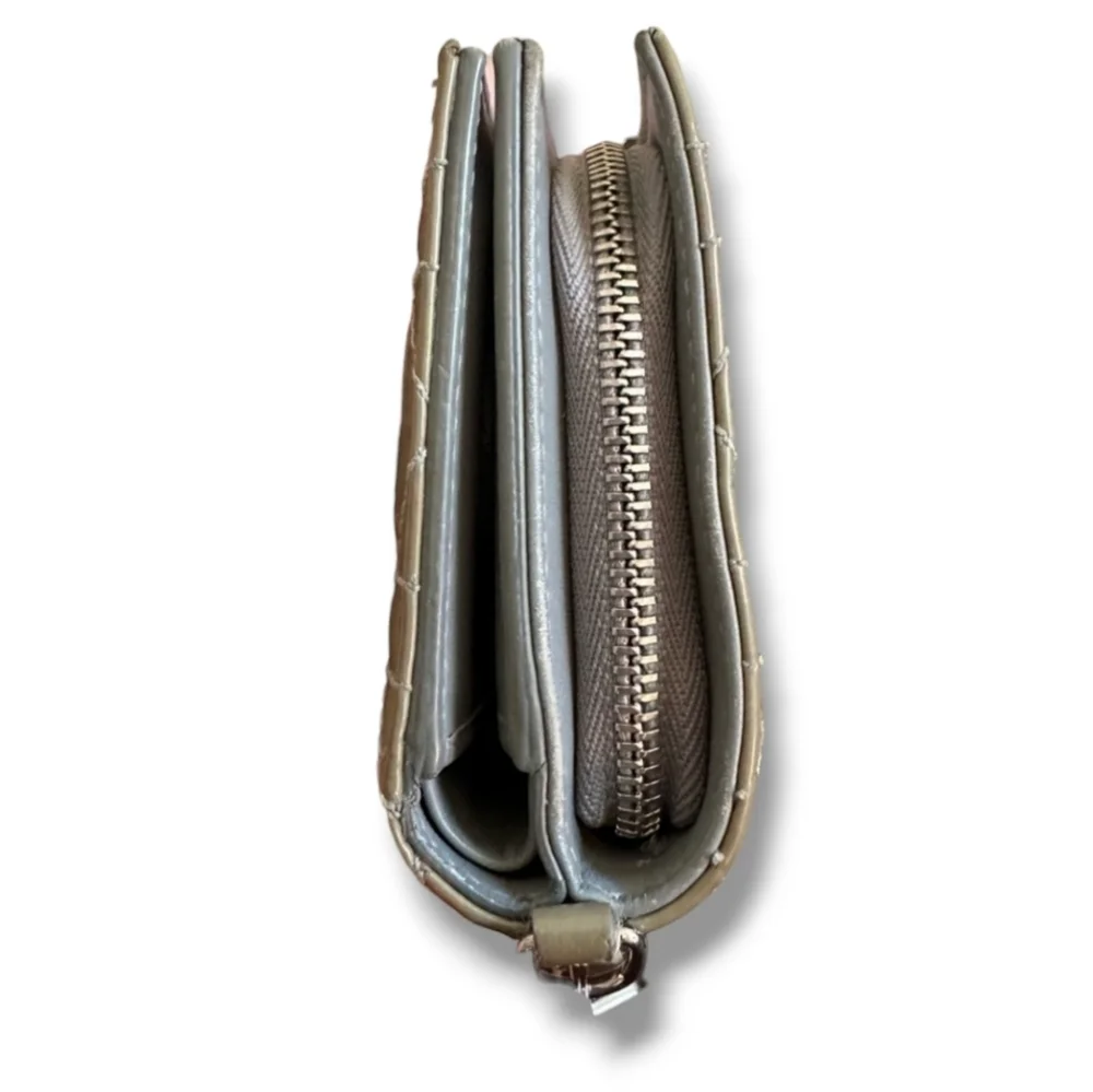 Dior this authentic